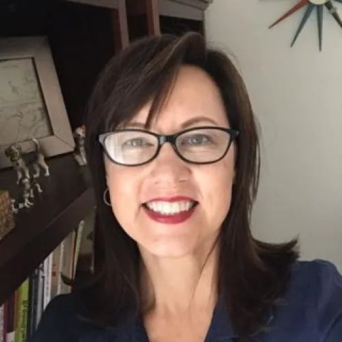 Laura Min Jackson